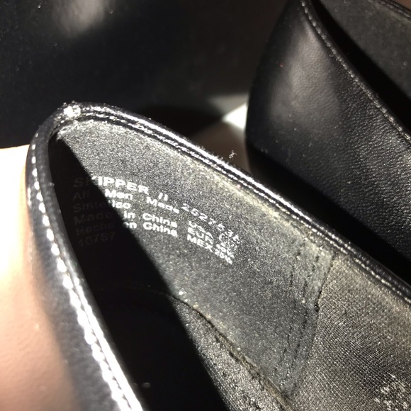 🔴 Black Patent Flats - Picture 4 of 5